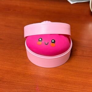 Hot pink squish bun
